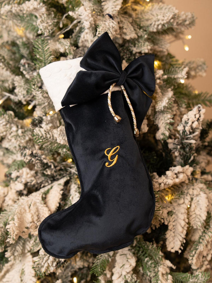 Calza della Befana in velluto Iniziale ricamata