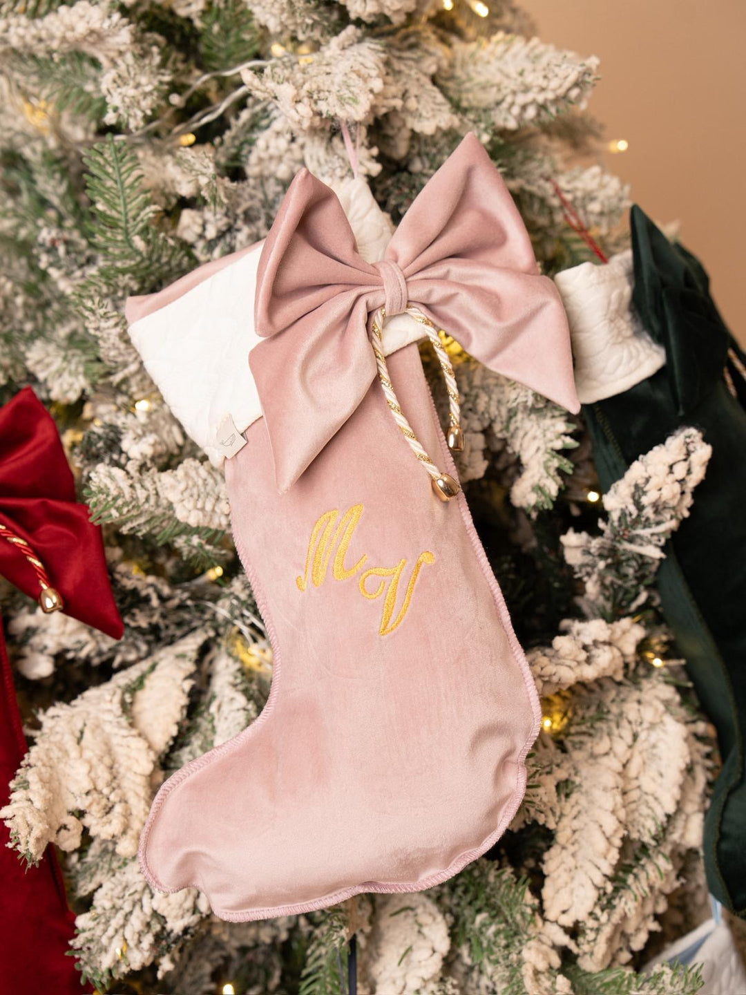 Calza della Befana in velluto Iniziale ricamata