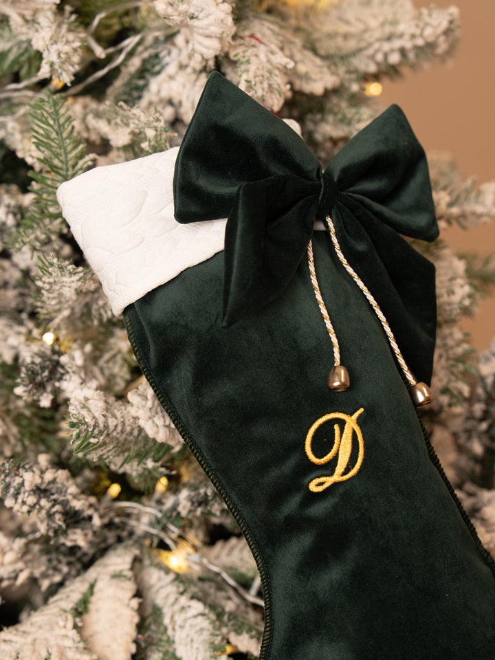 Calza della Befana in velluto Iniziale ricamata